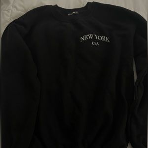 New York Embroidered Crewneck